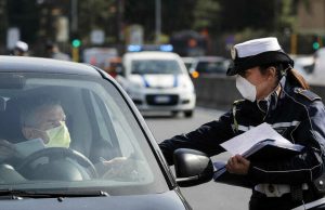 Coronavirus, si parla ancora di lockdown totale: preoccupano le varianti del covid