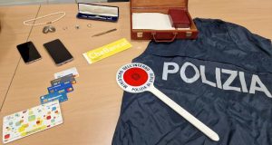 La badante infedele che ha portato via tutto a un 80enne: maxi sequestro da 139mila euro